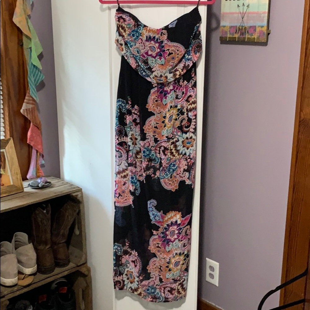 NWOT- strapless maxi